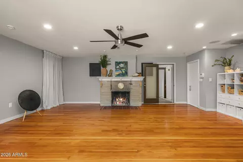 Living - 3205 E Clarendon Ave, Phoenix, AZ 85018 photo 1 of 1