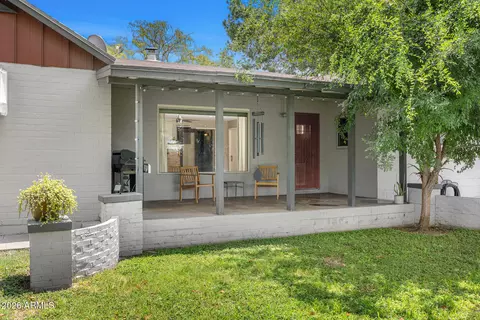 Exterior - 3205 E Clarendon Ave, Phoenix, AZ 85018 photo 1 of 4