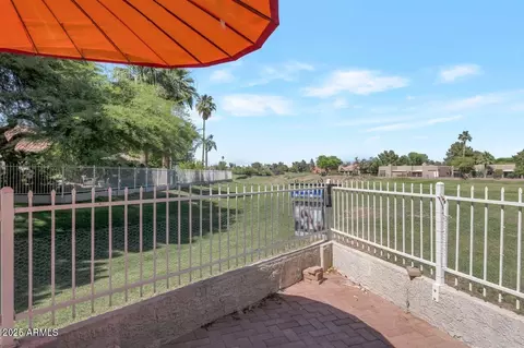 Exterior - 4020 E Laurel Ln, Phoenix, AZ 85028 photo 9 of 9