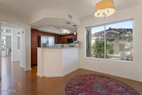 Dining - 4020 E Laurel Ln, Phoenix, AZ 85028 photo 2 of 2