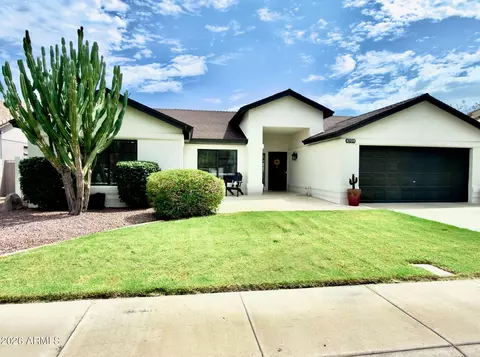 4709 W Whitten St, Chandler, AZ 85226