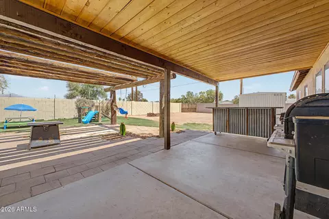 Exterior - 785 S Palo Verde Dr, Apache Junction, AZ 85120 photo 3 of 7