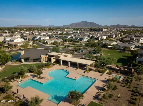 Exterior - 1227 E Jude Ln, Gilbert, AZ 85298 photo 10 of 10