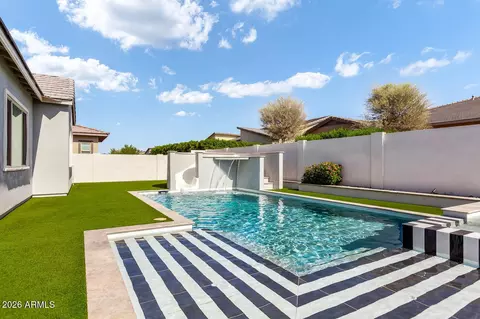 Exterior - 1227 E Jude Ln, Gilbert, AZ 85298 photo 6 of 10