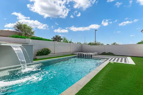 Exterior - 1227 E Jude Ln, Gilbert, AZ 85298 photo 9 of 10