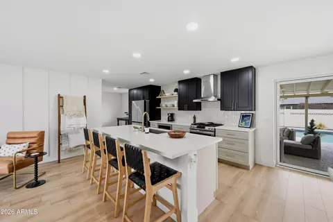 6902 E Palm Ln, Scottsdale, AZ 85257