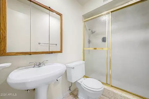 Bath - 336 E Cornell Dr, Tempe, AZ 85283 photo 1 of 2