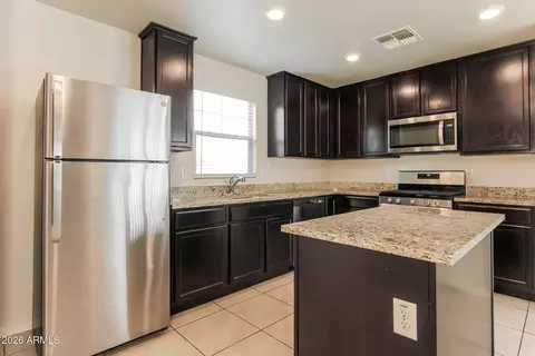Kitchen - 8235 W Odeum Ln, Phoenix, AZ 85043 photo 1 of 1