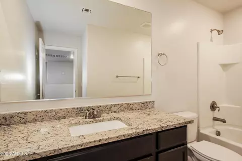 Bath - 8235 W Odeum Ln, Phoenix, AZ 85043 photo 2 of 2