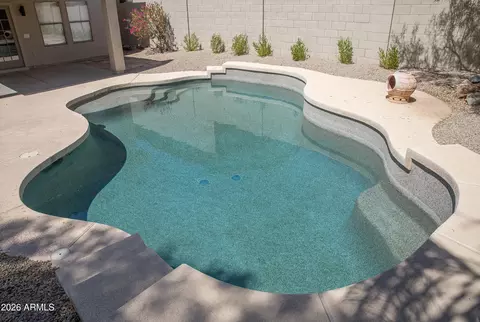 Exterior - 4041 E Tether Trl, Phoenix, AZ 85050 photo 4 of 5