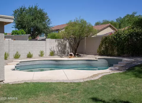Exterior - 4041 E Tether Trl, Phoenix, AZ 85050 photo 3 of 5