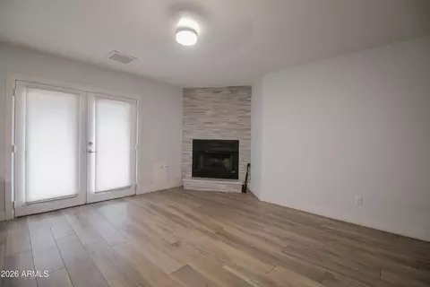 Living - 2141 E Oxford Dr, Tempe, AZ 85283 photo 1 of 5
