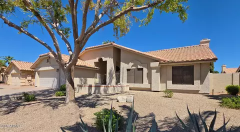 26 Evelyn Ln, Tempe, AZ 85284