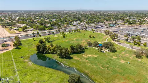 View/Area - 879 E Hearne Way, Gilbert, AZ 85234 photo 4 of 7
