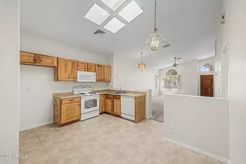 Kitchen - 879 E Hearne Way, Gilbert, AZ 85234 photo 1 of 5