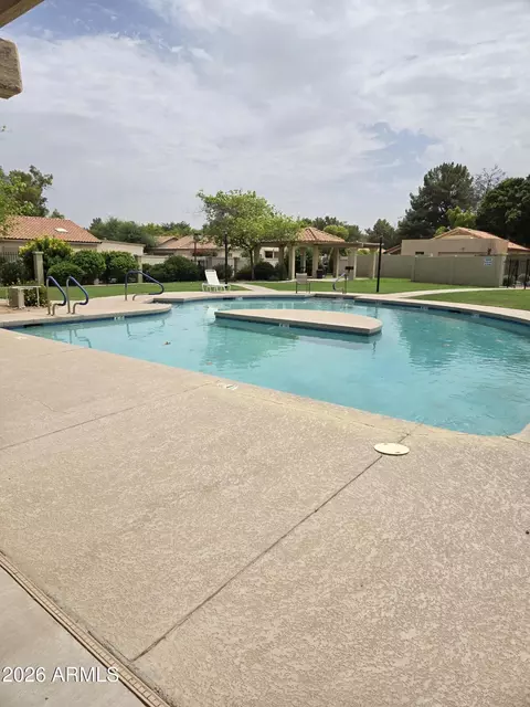 Exterior - 879 E Hearne Way, Gilbert, AZ 85234 photo 5 of 9