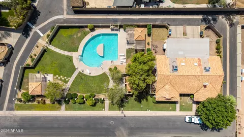 View/Area - 879 E Hearne Way, Gilbert, AZ 85234 photo 5 of 7