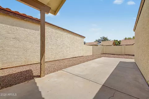 Exterior - 879 E Hearne Way, Gilbert, AZ 85234 photo 2 of 9