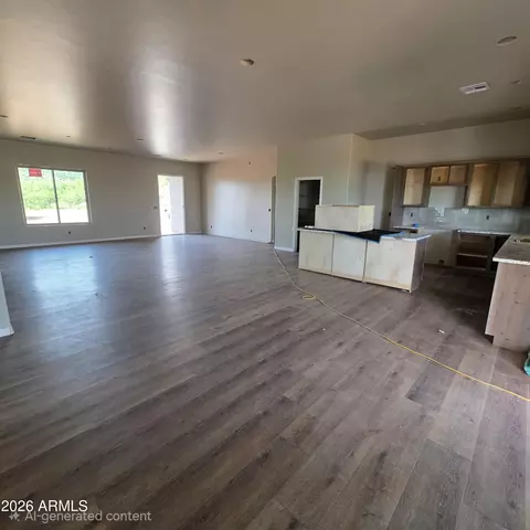 Living - 2907 E Summer Trl, Hereford, AZ 85615 photo 3 of 4