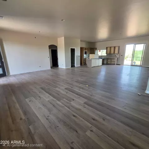 Living - 2907 E Summer Trl, Hereford, AZ 85615 photo 2 of 4