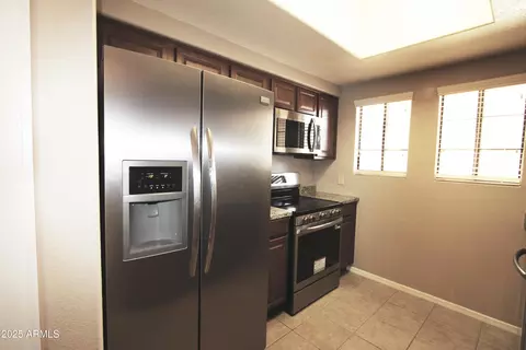Kitchen - 3434 E Baseline Rd #141, Phoenix, AZ 85042 photo 3 of 3