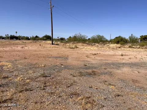 26725 S Grandview Dr E #B, Congress, AZ 85332