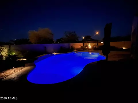 Exterior - 2948 E Maplewood St, Gilbert, AZ 85297 photo 4 of 6