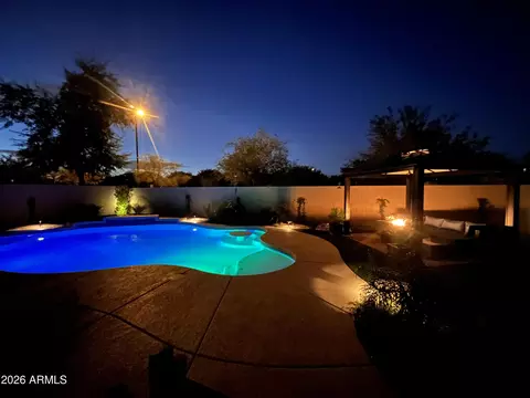Exterior - 2948 E Maplewood St, Gilbert, AZ 85297 photo 5 of 6