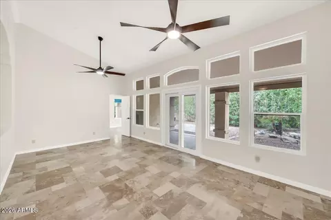 724 N Ash Dr, Chandler, AZ 85224
