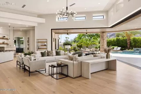 8700 N 55th Pl, Paradise Valley, AZ 85253