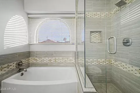 Bath - 4623 E White Aster St, Phoenix, AZ 85044 photo 2 of 3