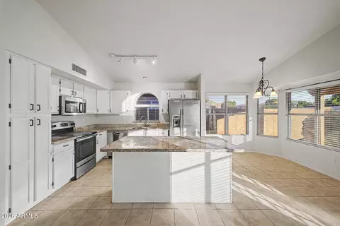 Kitchen - 4623 E White Aster St, Phoenix, AZ 85044 photo 1 of 2
