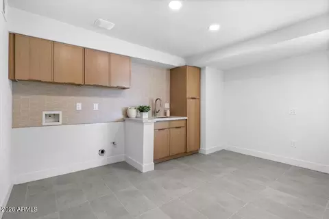 Other - 3926 E Laurel Ln, Phoenix, AZ 85028 photo 2 of 5