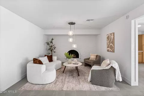 Living - 3926 E Laurel Ln, Phoenix, AZ 85028 photo 2 of 3