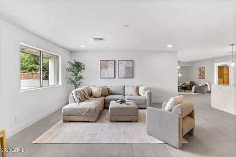 Living - 3926 E Laurel Ln, Phoenix, AZ 85028 photo 1 of 3
