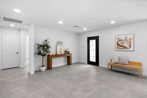 Entry Way - 3926 E Laurel Ln, Phoenix, AZ 85028 photo 1 of 1