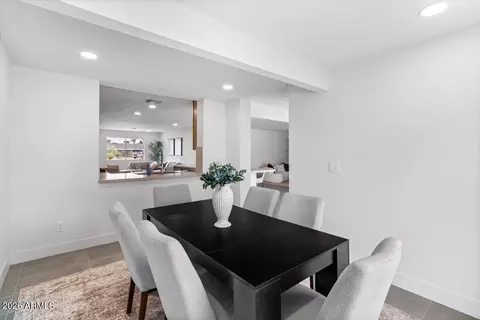 Dining - 3926 E Laurel Ln, Phoenix, AZ 85028 photo 1 of 2