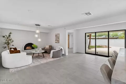 Living - 3926 E Laurel Ln, Phoenix, AZ 85028 photo 3 of 3