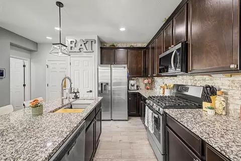 Kitchen - 8231 E Inverness Ave, Mesa, AZ 85209 photo 5 of 5