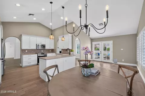 Dining - 4602 E Kachina Trl, Phoenix, AZ 85044 photo 2 of 4