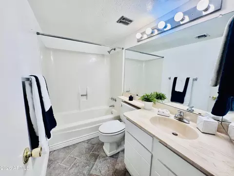 Bath - 4201 E Camelback Rd #79, Phoenix, AZ 85018 photo 2 of 2