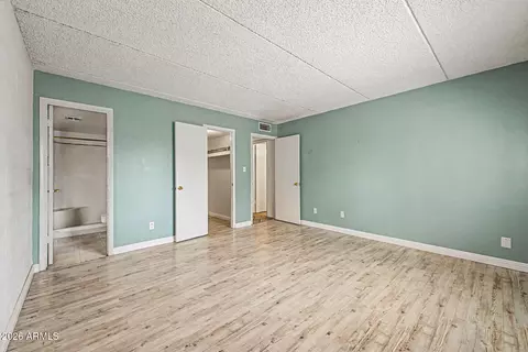 Bedroom - 4201 E Camelback Rd #79, Phoenix, AZ 85018 photo 4 of 6