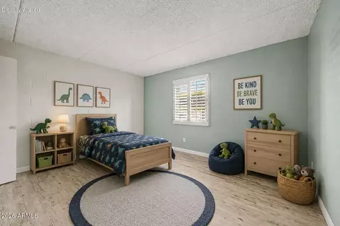 Bedroom - 4201 E Camelback Rd #79, Phoenix, AZ 85018 photo 5 of 6
