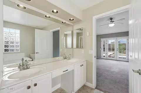 Bath - 3256 E Rosemonte Dr, Phoenix, AZ 85050 photo 4 of 5