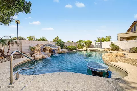 Exterior - 3907 E Indigo Bay Dr, Gilbert, AZ 85234 photo 7 of 10