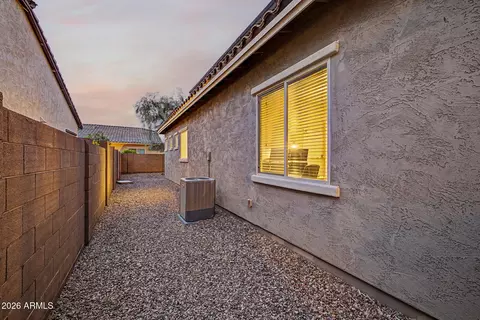 Exterior - 2690 E Hazeltine Way, Gilbert, AZ 85298 photo 7 of 12