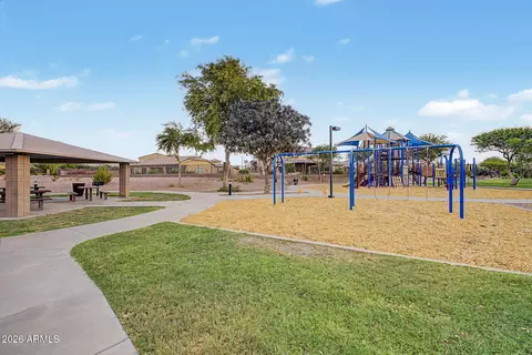 View/Area - 2690 E Hazeltine Way, Gilbert, AZ 85298 photo 7 of 15