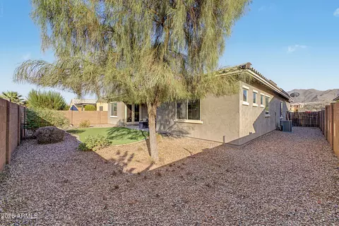 Exterior - 2690 E Hazeltine Way, Gilbert, AZ 85298 photo 5 of 12