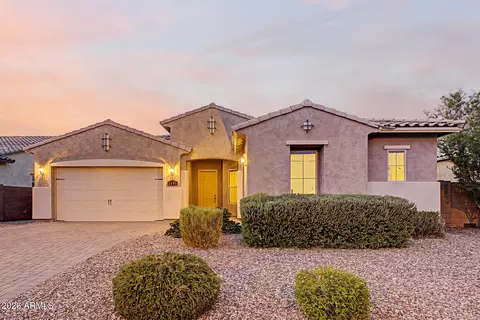 Exterior - 2690 E Hazeltine Way, Gilbert, AZ 85298 photo 6 of 12