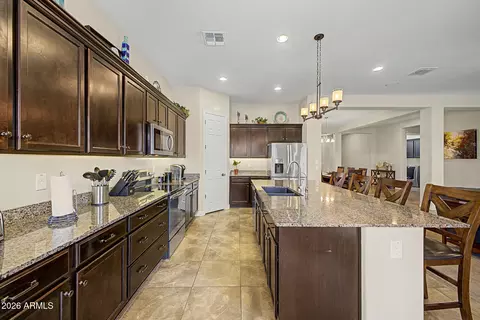 Kitchen - 2690 E Hazeltine Way, Gilbert, AZ 85298 photo 2 of 4
